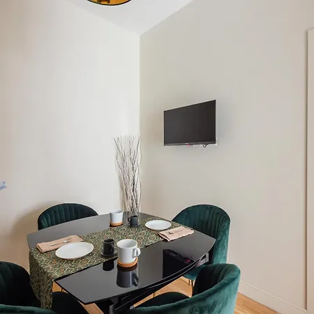 Cattaneo Monti Delizioso E Nuovissimo ローマ