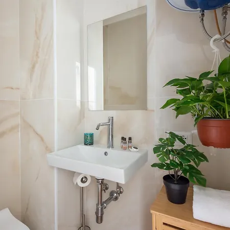 Cattaneo Monti Delizioso E Nuovissimo ローマ